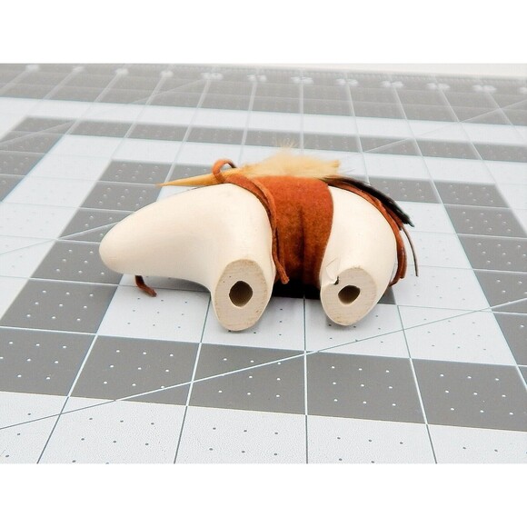 Fetish White Bear Feather Offering Signed Iesaray '94 3 inch Southwest Decor - Picture 5 of 8